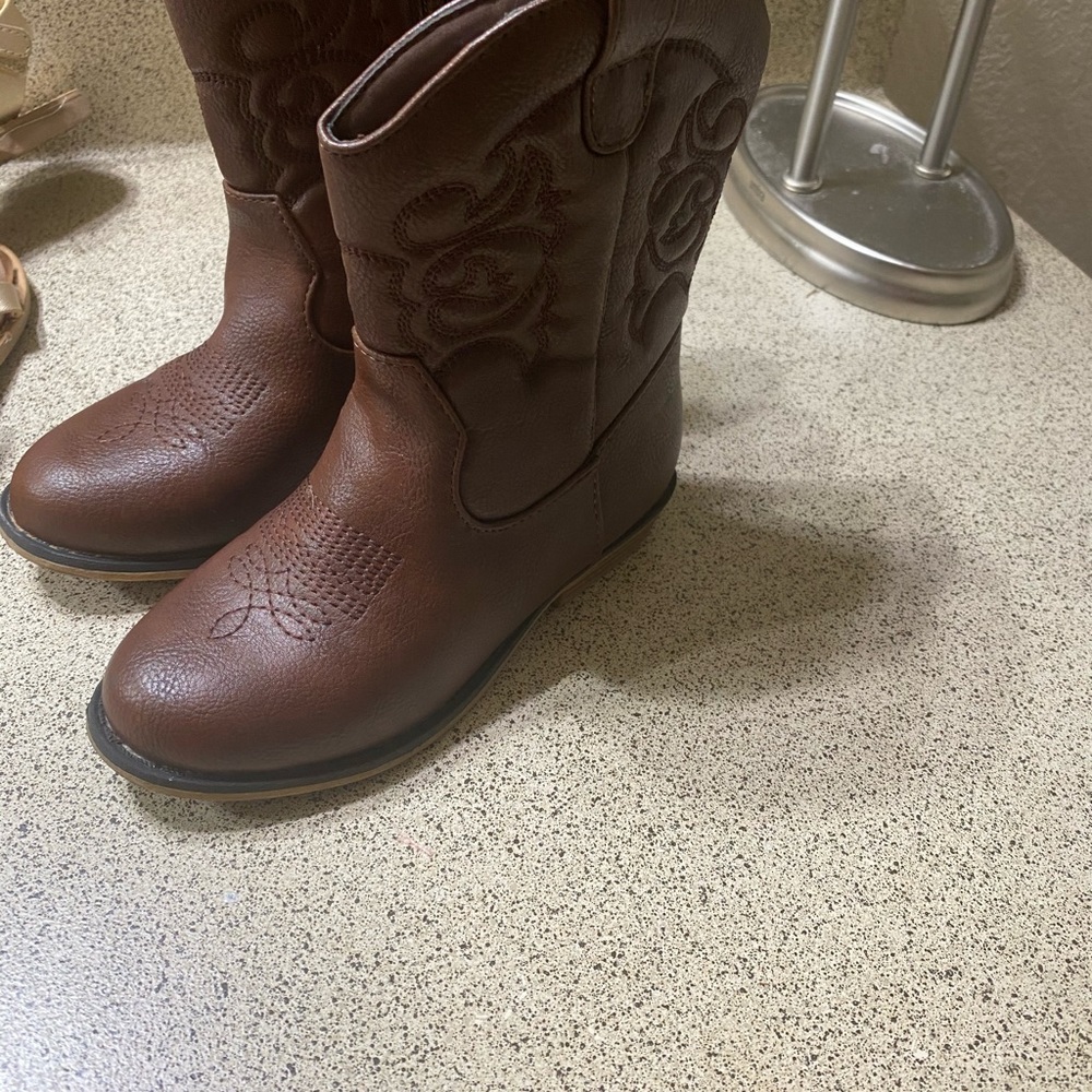 Cute little girls boots